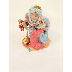 Costco Kirkland Nativity 75177 Replacement Piece Wise Man w Red Urn Kneeling